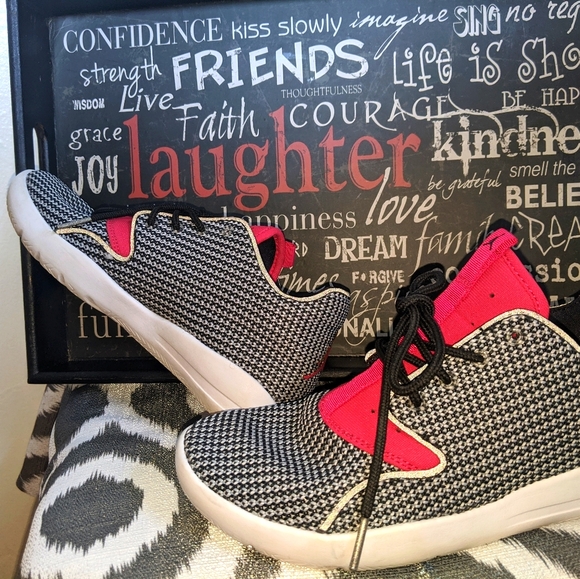 Jordan Sneakers - Picture 1 of 7